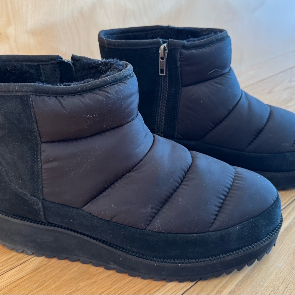 UGG Ridge Mini Fleece-Lined Boots